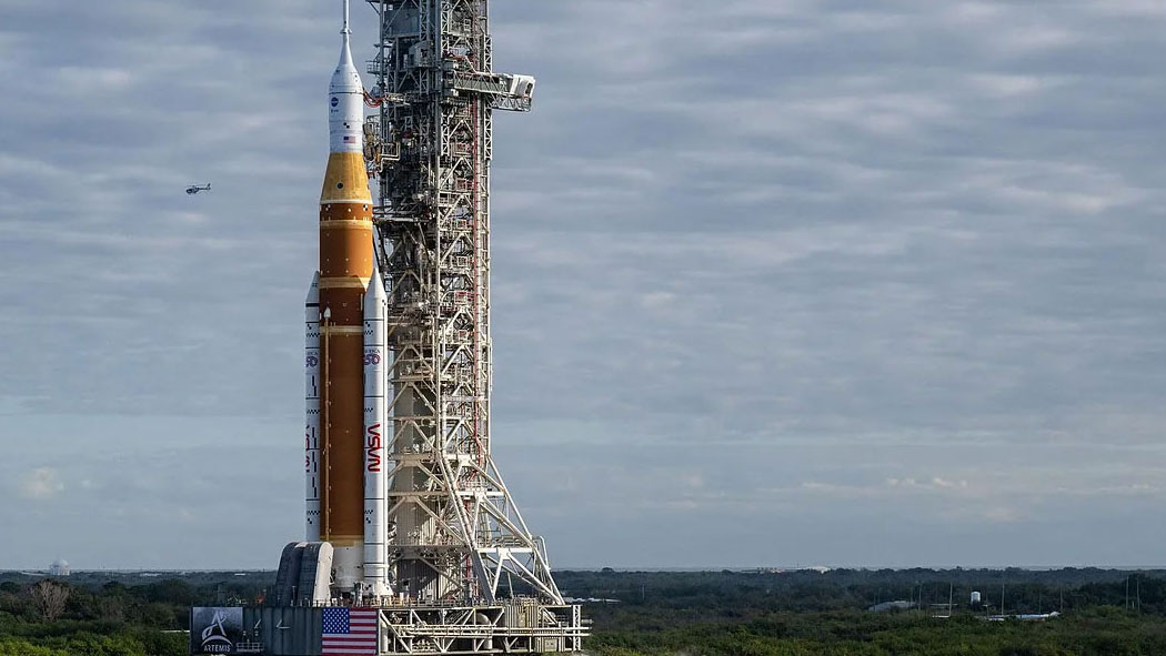 Artemis II moon rocket completes rollout