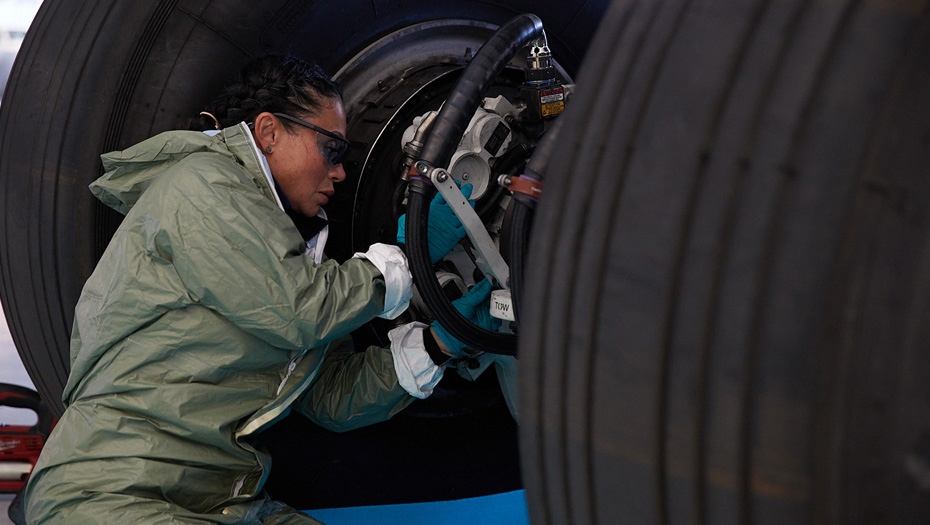 100th landing gear exchange strengthens airline ops